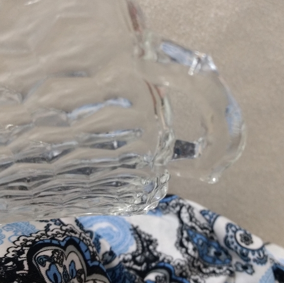 Vintage Inghon Clear Honeycomb Pattern by Indiana Glass Candy Dish - Picture 6 of 9